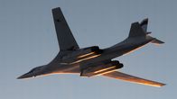 Venäläinen Tupolev TU-160 -pommikone ilmassa
