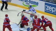 Mikael Granlund tekee ilmaveivi-maalin.