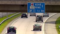 Autoja moottoritiellä Kehä I:llä.