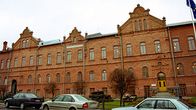 Kuvassa osa Pietarsaaren kaupungintalosta.