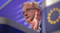 Kuvassa Olli Rehn