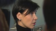 Marja Tiura haastateltavana.