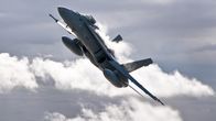 Hornet-hävittäjä ilmassa