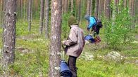 Thaimaalaisia marjanpoimijoita Ruokolahdella