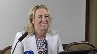 Valtiovarainministeri Jutta Urpilainen budjettineuvottelujen lehdistötilaisuudessa.