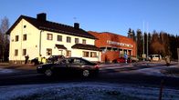 Pyhäjärven kaupungintalo eristettynä pommiuhkan vuoksi