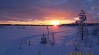 Auringonlasku erämaassa.