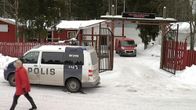 Poliisi ratsaa Hells Angels MC Carelian tiloja Lappeenrannassa.