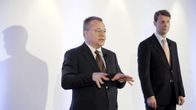 Nokian toimitusjohtaja Steven Elop ja hallituksen puheenjohtaja Risto Siilasmaa yhtiön tiedotustilaisuudessa ennen yhtiökokousta Helsingin Messukeskuksessa.