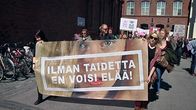 Mielenosoitus TAMKin taideopetuksen puolesta