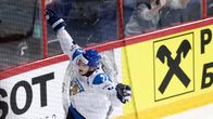 Petri Kontiola tuulettaa.