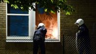 Poliisit sammuttivat tulipaloa luokkahuoneessaTenstan kaupunginosassa Tukholmassa.