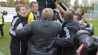 SJK-valmentaja Simo Valakari nostettiin kunniatuoliin.