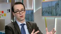 Puolustusministeri Carl Haglund.