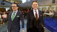 Carl Haglund ja Jyrki Katainen Ylen järjestämässä eduskuntapuolueiden puheenjohtajien EU-vaalikeskustelun nauhoituksessa 24. huhtikuuta.