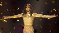 Conchita Wurst lavalla.