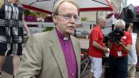 Arkkipiispa Kari Mäkinen SuomiAreenalla Porissa Eetunaukiolla 14. heinäkuuta 2014. Mäkinen pyysi anteeksi homojen kohtelua Porin SuomiAreenalla maanantaina pitämässään puheessa. 