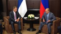 Tasavallan presidentti Sauli Niinistö (vas.) ja Venäjän presidentti Vladimir Putin tapasivat 15. elokuuta 2014. 