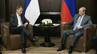Tasavallan presidentti Sauli Niinistö (vas.) ja Venäjän presidentti Vladimir Putin tapasivat 15. elokuuta 2014. 