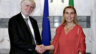 Federica Mogherini ja Erkki Tuomioja.