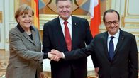 Saksan liittokansleri Angela Merkel, Ukrainan presidentti Petro Porošenko ja Ranskan presidentti François Hollande
