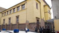 Ammuskelun kohteeksi joutunut synagoga Krystalgade-kadulla.