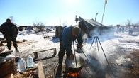 Ukrainalaisten sotilaiden leiri Debaltseven lähellä 18. helmikuuta.