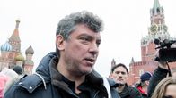 Boris Nemtsov mielenosoituksessa huhtikuussa 2012.