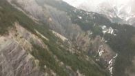 Still-kuva Ranskan sisäministeriön välittämästä videosta Germanwingsin koneen turmapaikalta.