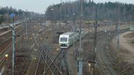 SM 4-kaupunkijuna saapuu Riihimäen ratapihalle