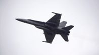 Hornet-hävittäjä.