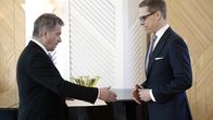 Presidentti Sauli Niinistö ja eroava pääministeri Alexander Stubb.