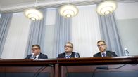 Timo Soini, Juha Sipilä ja Alexander Stubb.