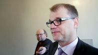 Juha Sipilä saapumassa hallitusneuvotteluihin.