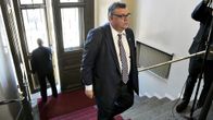 Perussuomalaisten puheenjohtaja Timo Soini saapui Smolnaan.