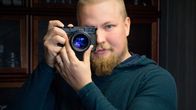 Kamerakauppias Juho Leppänen ja tuhannen euron Leica M4