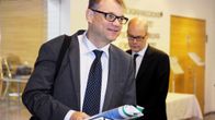 Pääministeri Juha Sipilä (kesk) saapuu Suureen valiokuntaan Helsingissä 16. heinäkuuta