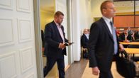 Pekka Perä menossa oikeussaliin.