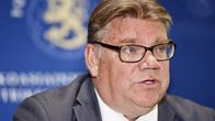 Ulkoministeri Timo Soini (ps.) lehdistötilaisuudessa Helsingissä 20. elokuuta 2015. 