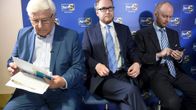 JSN:n puheenjohtaja Risto Uimonen, perussuomalaisten kansanedustaja Olli Immonen ja perussuomalaisten eduskuntaryhmän puheenjohtaja Sampo Terho perussuomalaisten Työmiehen tuumaustunti -mediatilaisuudessa Helsingissä 26. elokuuta.
