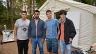 Pansion vastaanottokeskuksessa Turussa. Hamza, Sajjad, Salwan ja Kerrar 