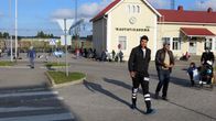 Turvapaikanhakijoita Kemin rautatieasemalla