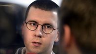 Perussuomalaisten 3. varapuheenjohtaja Sebastian Tynkkynen perussuomalaisten eduskuntaryhmän kokouksessa Helsingissä torstaina 8. lokakuuta 2015. 