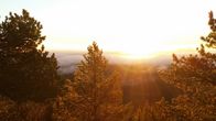 Auringon nousu syysaamuna Pudasjärven Iso-Syötteellä 24.10.2015.
