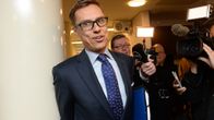 Kokoomuksen puheenjohtaja, valtiovarainministeri Alexander Stubb saapui kokoomuksen eduskuntaryhmän kokoukseen eduskunnassa Helsingissä perjantaiaamuna