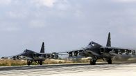 Kaksi venäläistä SU-25-rynnäkkökonetta lähdössä pommituslennolle Latakian lentotukikohdasta Syyriasta.