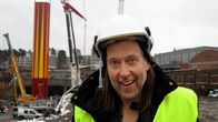Jan-Erik Andersson ja suunnittelemansa piippu