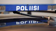 Siviilipoliisiauton kyltti.