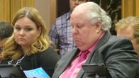 Krista Kiuru (sd.) ja Esa J. Wahlman Porin valtuustossa.