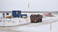 Työkoneita Fennovoiman ydinvoimatyömaalla Pyhäjoen Hanhikivenniemessä